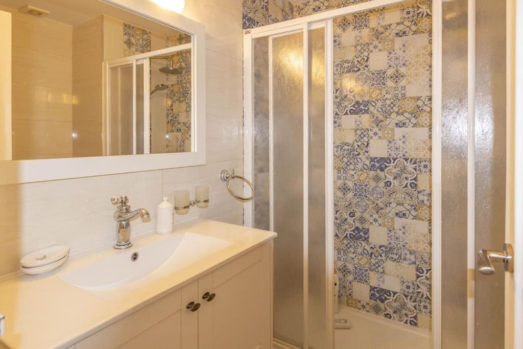 Marina De Casares Beach House San Luis de Sabinillas Exterior photo
